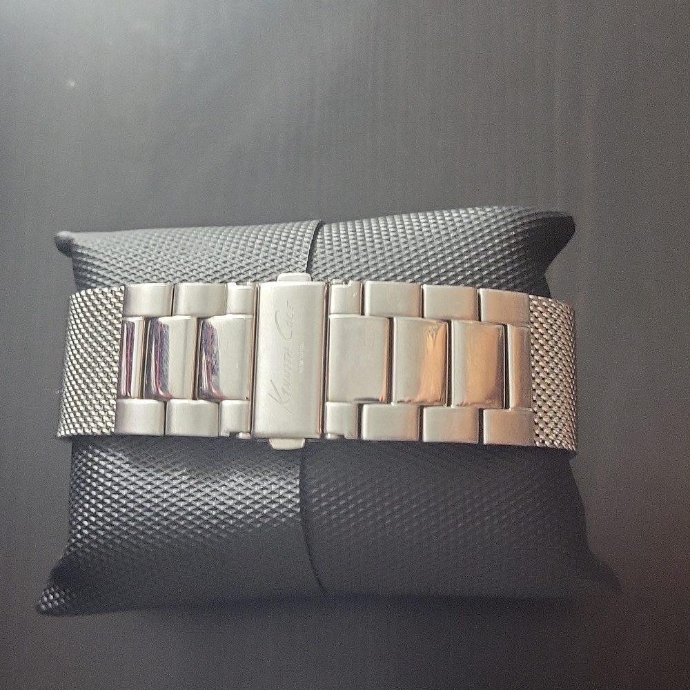 Kenneth Cole watch - Picture 2 of 2
